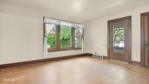 Tiny photo for 144 S Commonwealth Avenue, Aurora, IL 60506 (MLS # 12672893)
