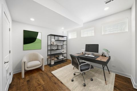 Tiny photo for 865 Laurel Avenue, Highland Park, IL 60035 (MLS # 12585528)