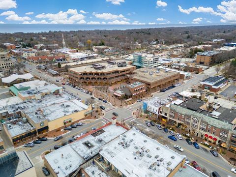 Tiny photo for 865 Laurel Avenue, Highland Park, IL 60035 (MLS # 12585528)