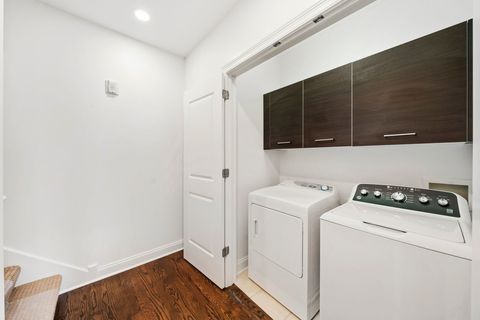 Tiny photo for 865 Laurel Avenue, Highland Park, IL 60035 (MLS # 12585528)