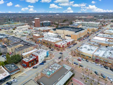 Tiny photo for 865 Laurel Avenue, Highland Park, IL 60035 (MLS # 12585528)