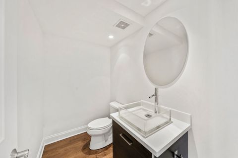 Tiny photo for 865 Laurel Avenue, Highland Park, IL 60035 (MLS # 12585528)