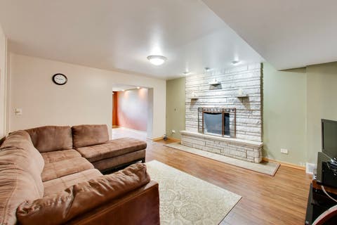 Tiny photo for 1462 Dayton Place, Des Plaines, IL 60018 (MLS # 12720227)