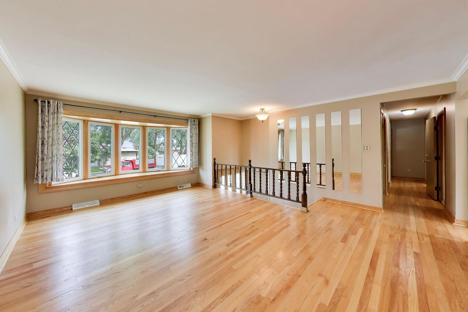 1462 Dayton Place
