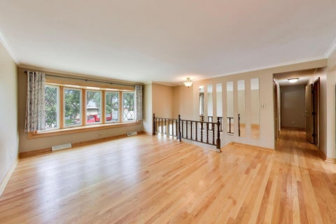 Tiny photo for 1462 Dayton Place, Des Plaines, IL 60018 (MLS # 12720227)
