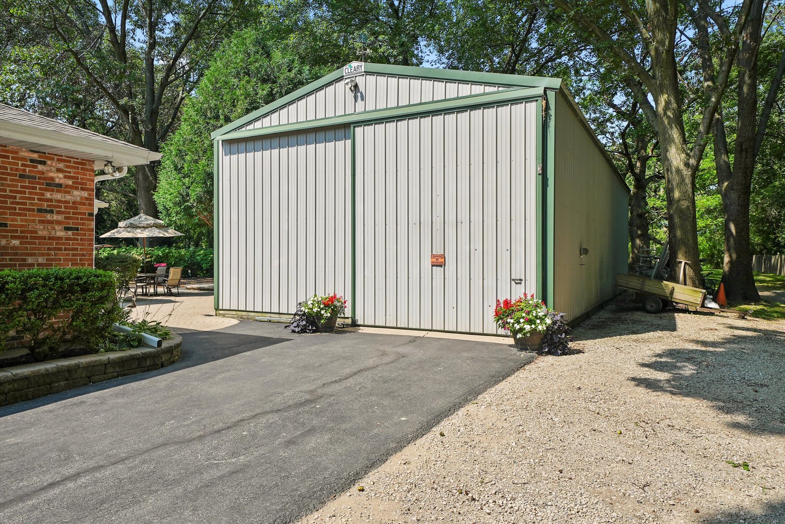 5119 N Ridgeway Road