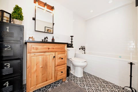 Tiny photo for 3902 N GALESBURG Avenue, Arlington Heights, IL 60004 (MLS # 12662639)