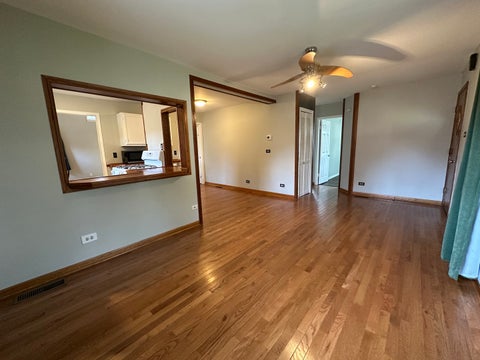 Tiny photo for 37 S Heather Drive, Crystal Lake, IL 60014 (MLS # 12717375)