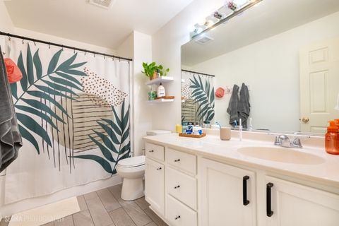 Tiny photo for 229 Spring Point Drive, Carpentersville, IL 60110 (MLS # 12610707)