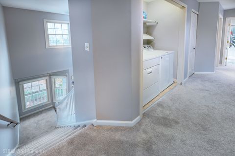 Tiny photo for 229 Spring Point Drive, Carpentersville, IL 60110 (MLS # 12610707)