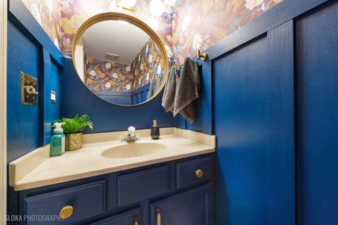 Tiny photo for 229 Spring Point Drive, Carpentersville, IL 60110 (MLS # 12610707)