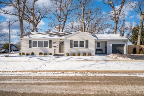 Photo of 1700 N Linden Avenue, Waukegan, IL 60085 (MLS # 12784547)