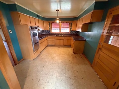 Tiny photo for 12501 S Throop Street, Calumet Park, IL 60827 (MLS # 12602861)