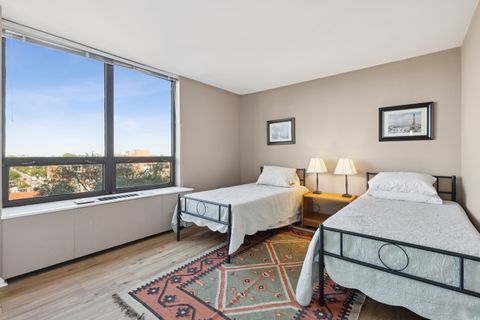 Tiny photo for 3930 N Pine Grove Avenue #801, Chicago, IL 60613 (MLS # 12456500)