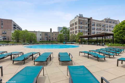Tiny photo for 3930 N Pine Grove Avenue #801, Chicago, IL 60613 (MLS # 12456500)