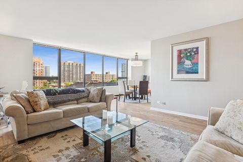 Tiny photo for 3930 N Pine Grove Avenue #801, Chicago, IL 60613 (MLS # 12456500)