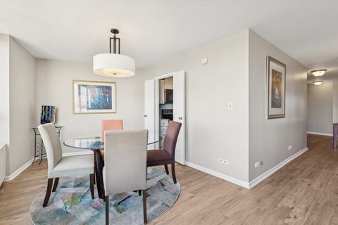 Tiny photo for 3930 N Pine Grove Avenue #801, Chicago, IL 60613 (MLS # 12456500)