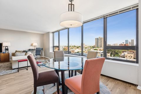Tiny photo for 3930 N Pine Grove Avenue #801, Chicago, IL 60613 (MLS # 12456500)