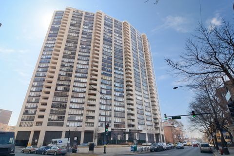 Photo of 3930 N Pine Grove Avenue #801, Chicago, IL 60613 (MLS # 12456500)