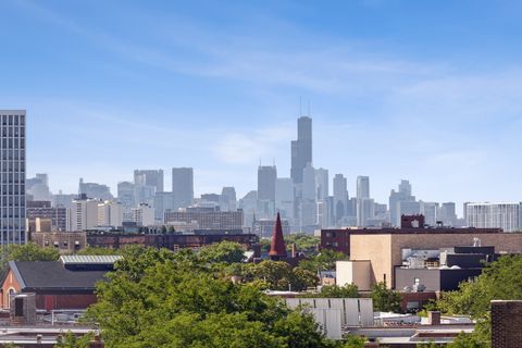 Tiny photo for 3930 N Pine Grove Avenue #801, Chicago, IL 60613 (MLS # 12456500)