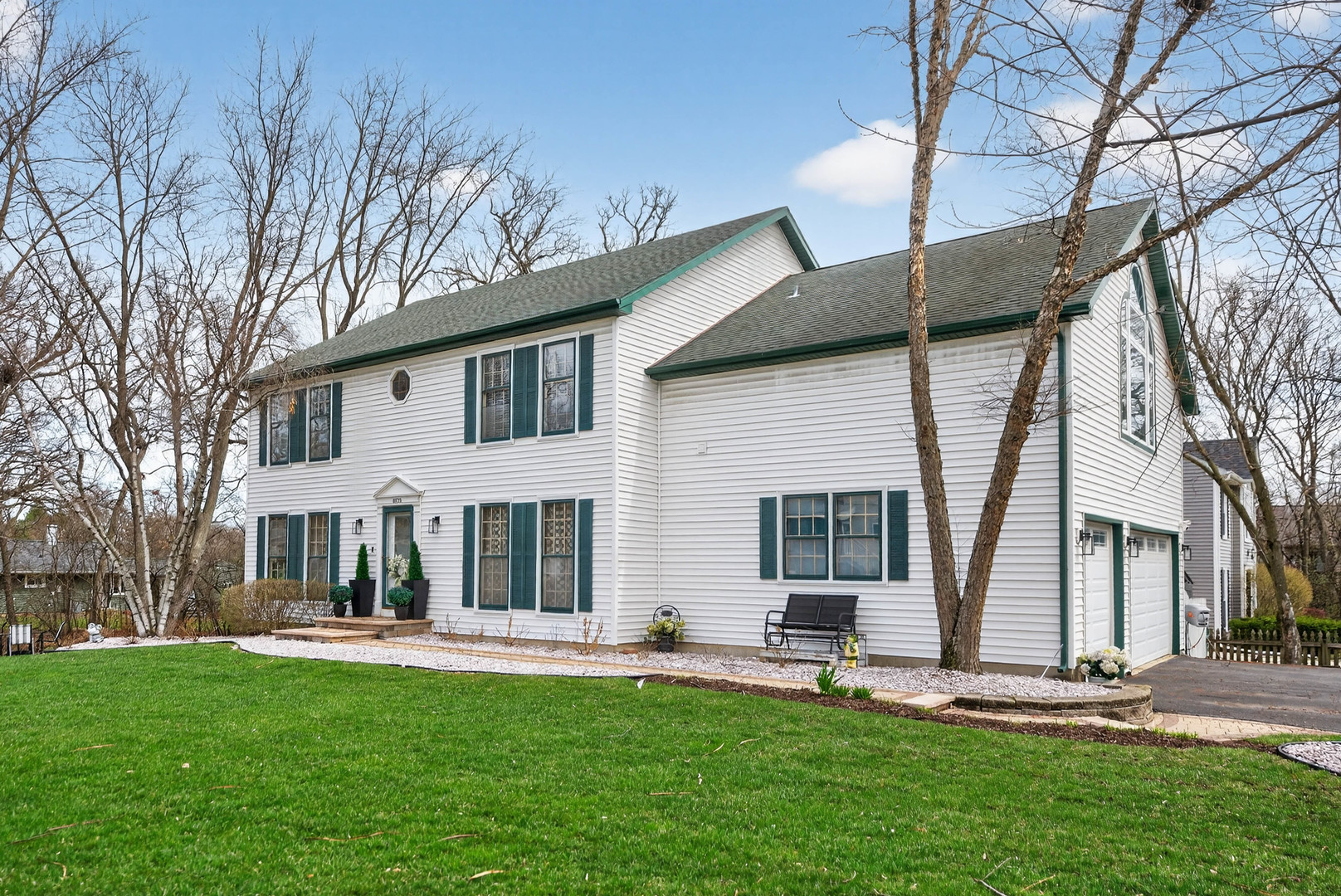 0S775 Madison Street