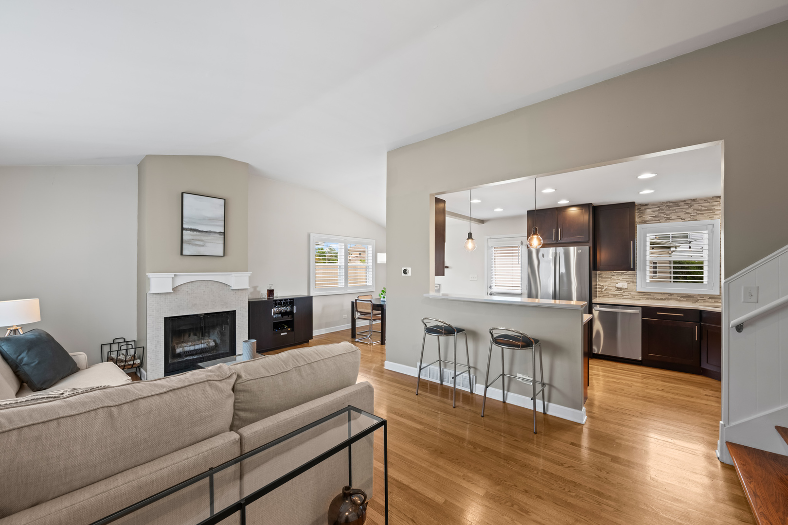 21 W Bradley Street