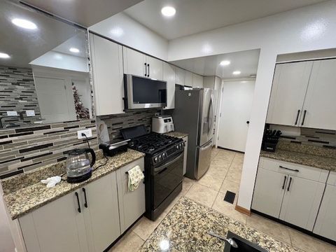 Tiny photo for 468 Harmony Drive, Wheeling, IL 60090 (MLS # 12539587)