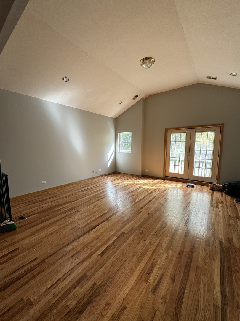 5428 S Loomis Boulevard 3