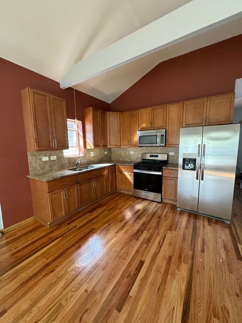 5428 S Loomis Boulevard 3 Chicago IL 60609