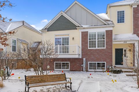 1710 DOGWOOD Lane Hanover Park IL 60133