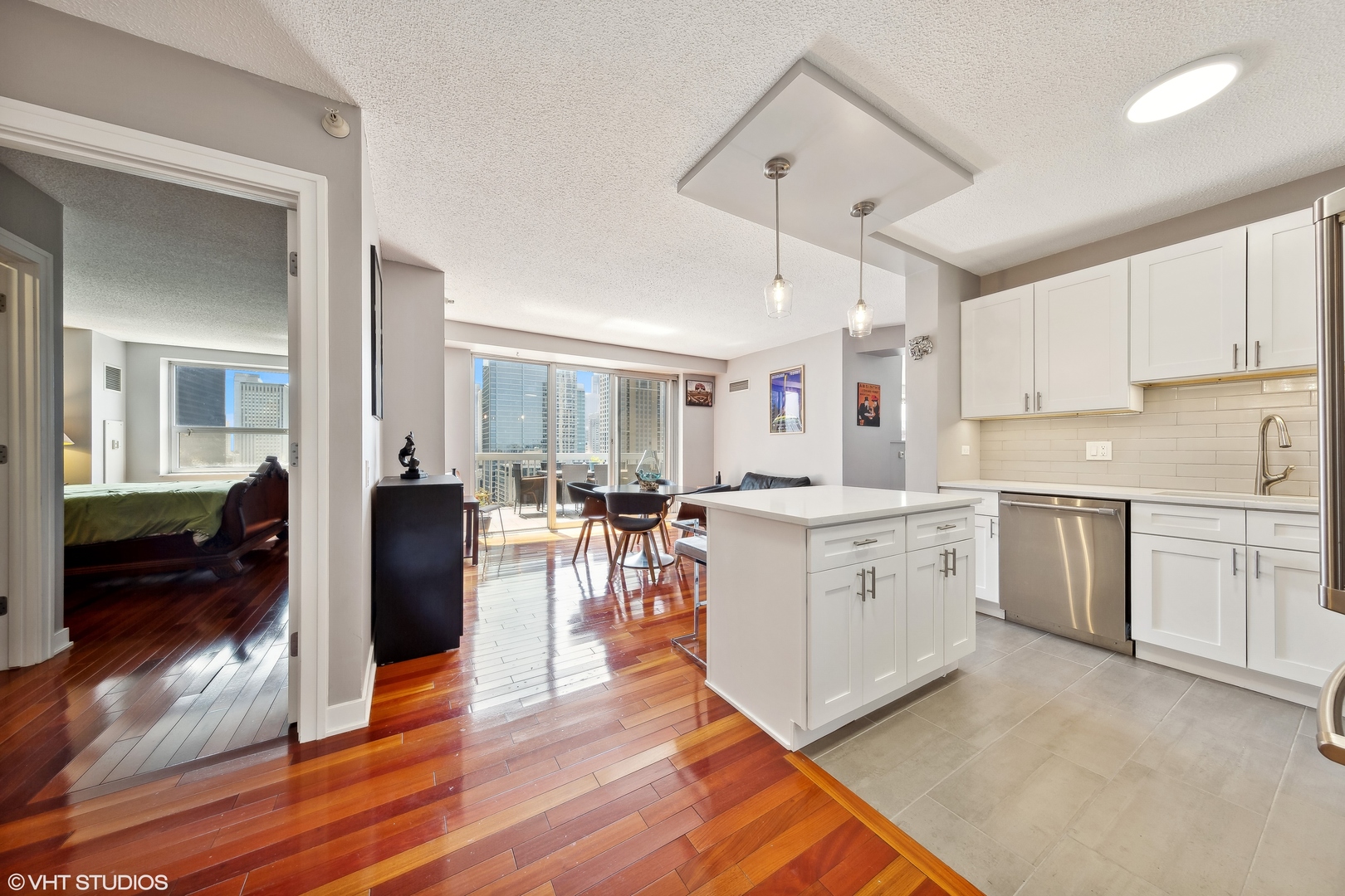 545 N Dearborn Street 3207