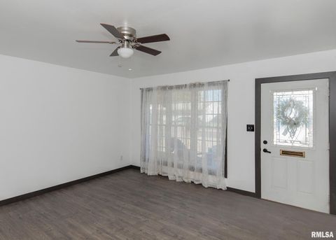 Tiny photo for 444 E 6TH Street, Milan, IL 61264 (MLS # QC4268950)