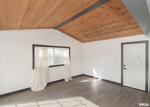 Tiny photo for 444 E 6TH Street, Milan, IL 61264 (MLS # QC4268950)