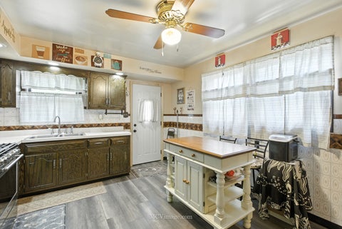 Tiny photo for 514 E Jackson Street, Joliet, IL 60432 (MLS # 12560001)