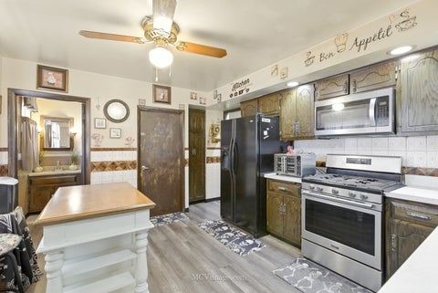 Tiny photo for 514 E Jackson Street, Joliet, IL 60432 (MLS # 12560001)
