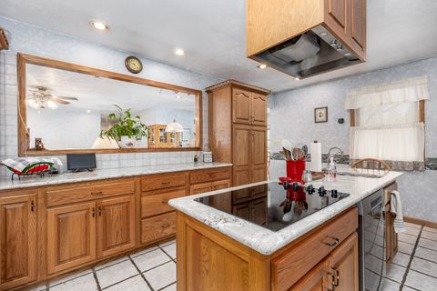 Tiny photo for 334 S Oak Lane, Streator, IL 61364 (MLS # 12619129)