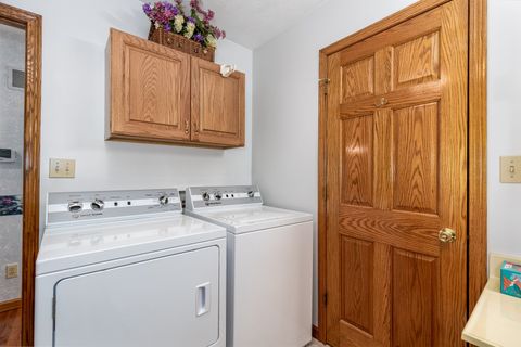 Tiny photo for 334 S Oak Lane, Streator, IL 61364 (MLS # 12619129)