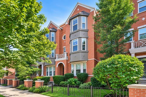 Photo of 6347 Hennings Court, Morton Grove, IL 60053 (MLS # 12701940)