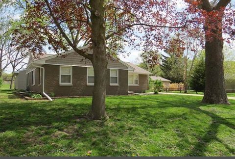 Photo of 1014 Franklin Avenue, Normal, IL 61761 (MLS # 12608433)