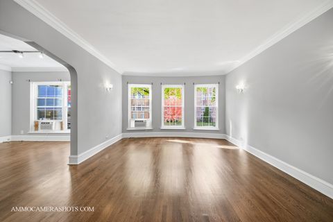 Tiny photo for 6807 S Paxton Avenue #1, Chicago, IL 60649 (MLS # 12513628)