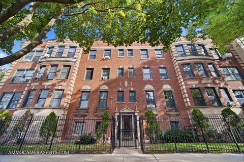 Photo of 6807 S Paxton Avenue #1, Chicago, IL 60649 (MLS # 12513628)