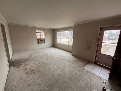 Tiny photo for 17609 Roosevelt Avenue, Homewood, IL 60430 (MLS # 12592682)