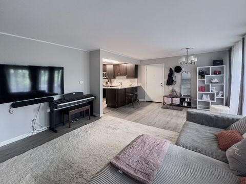 Tiny photo for 5511 E Lake Drive #97-B, Lisle, IL 60532 (MLS # 12476895)