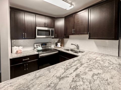 Tiny photo for 5511 E Lake Drive #97-B, Lisle, IL 60532 (MLS # 12476895)