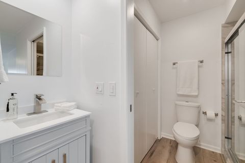 Tiny photo for 2 The Court Of Harborside Court #303, Northbrook, IL 60062 (MLS # 12625780)