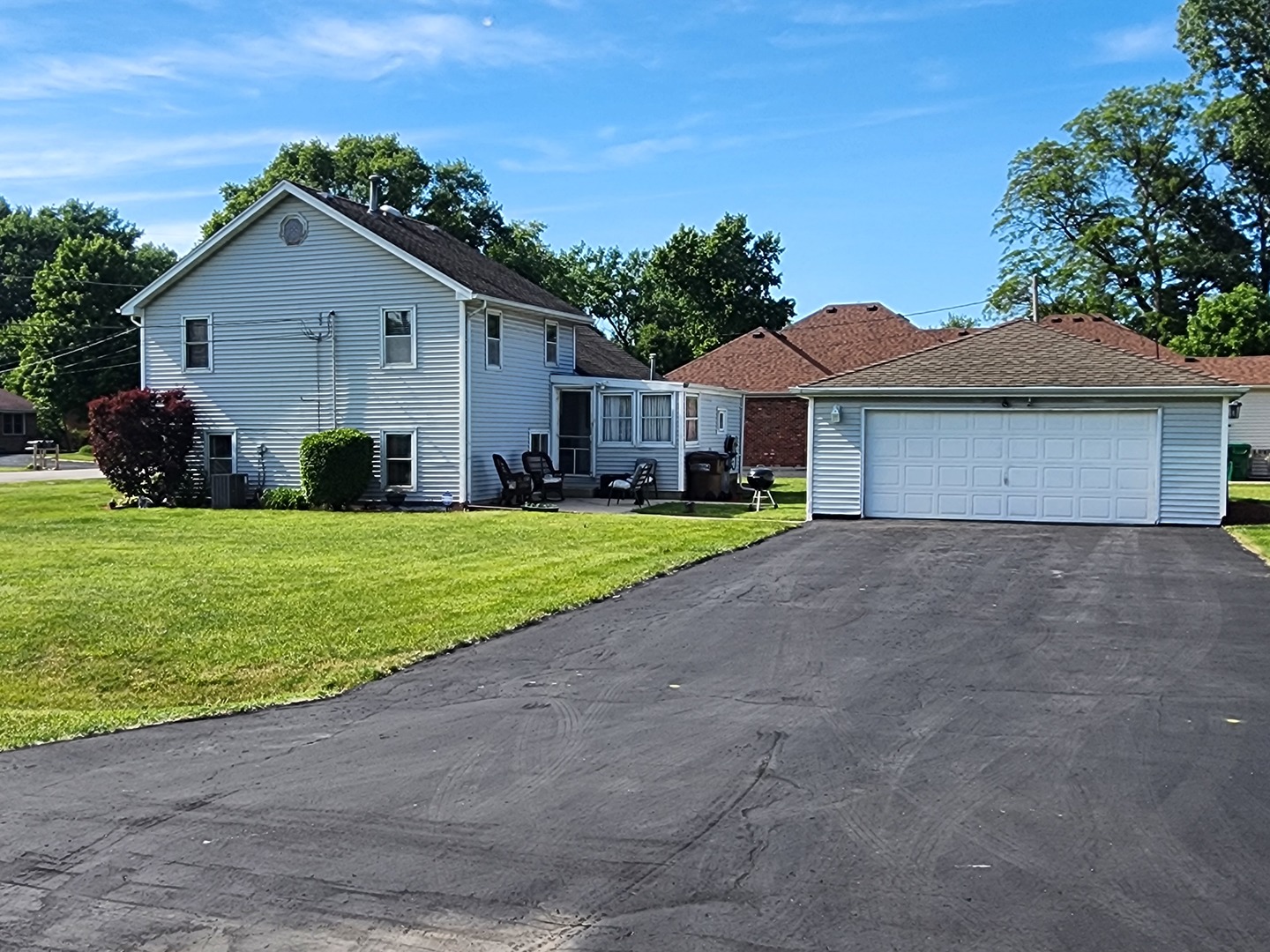 Properties 3 17853 Highland Avenue