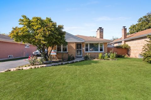 Photo of 502 Clayton Road, Hillside, IL 60162 (MLS # 12490578)