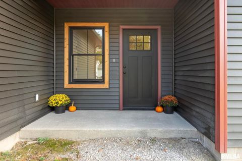 Tiny photo for 207 S Rowatt Street, Cambria, IL 62915 (MLS # EB459837)