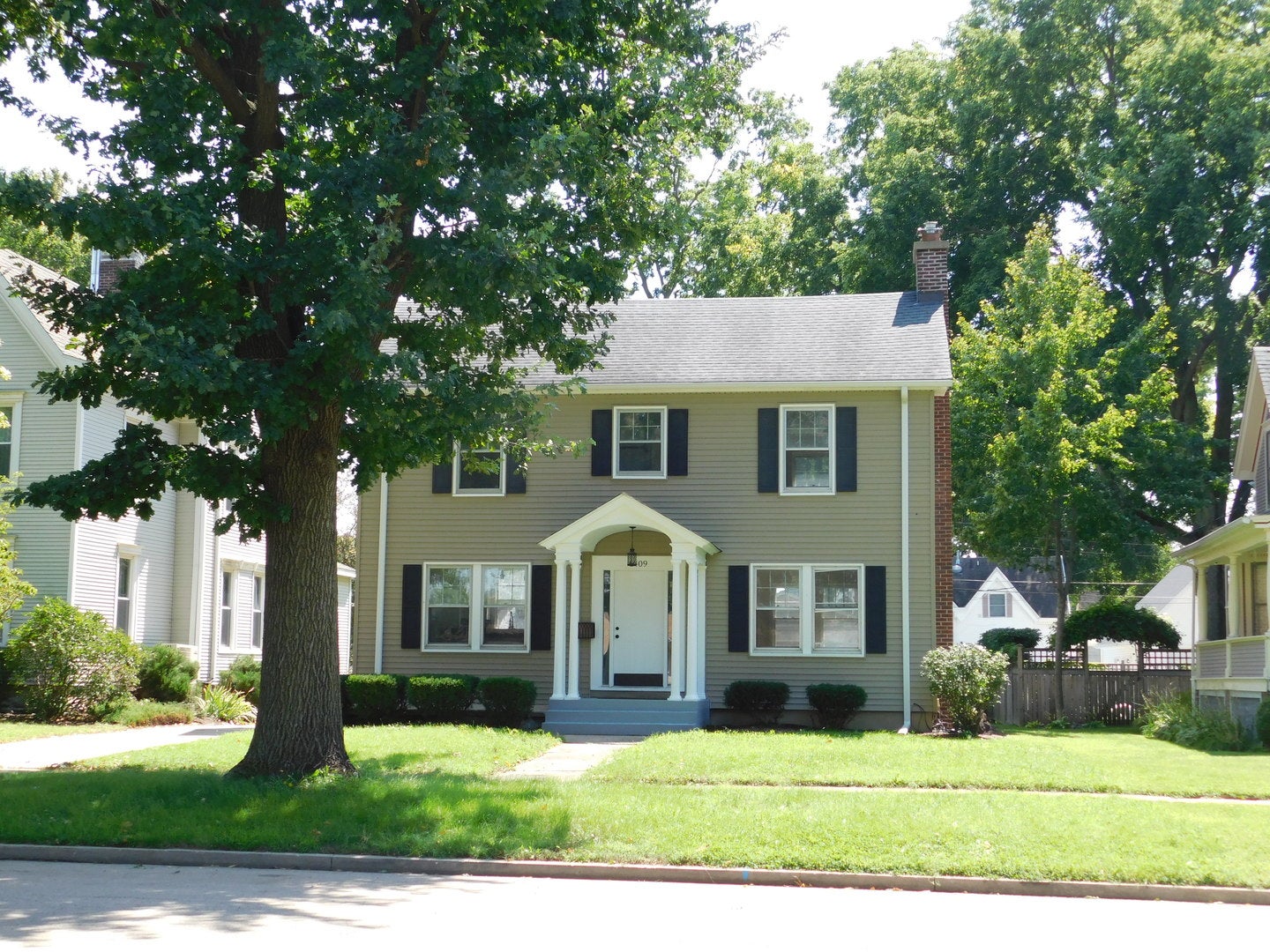 1409 Ottawa Avenue