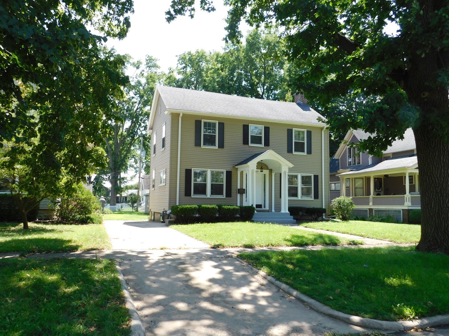 1409 Ottawa Avenue